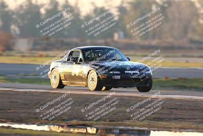 media/Jan-13-2024-CalClub SCCA (Sat) [[179f4822a7]]/Group 7/Sunset (Race)/